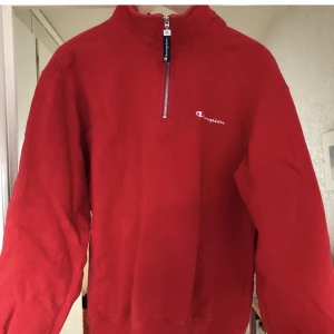 Champion zip up crewneck.  - Bra skick och riktigt skön!