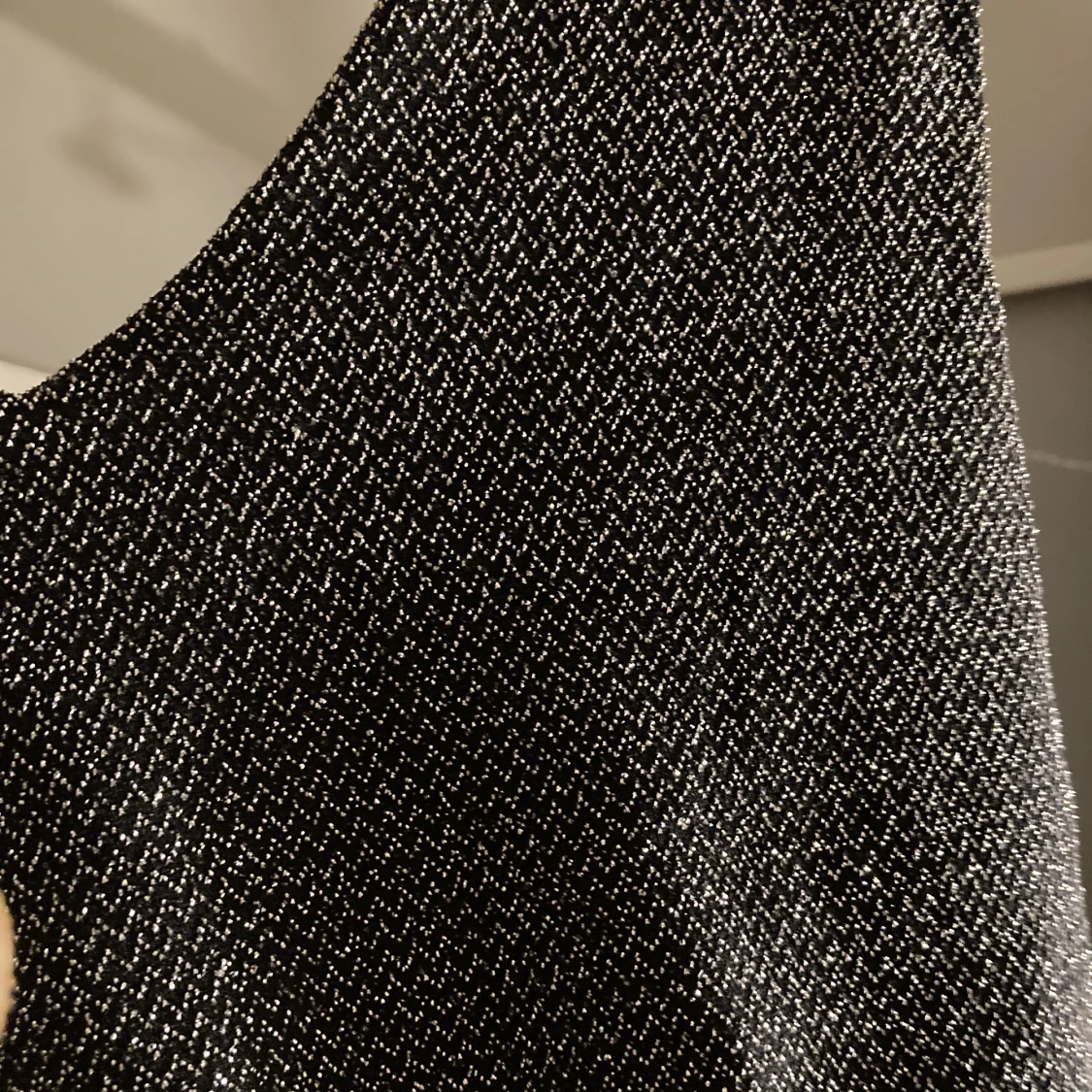 Glittrig klänning  - 91