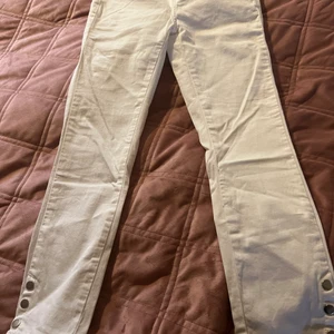 Jeans - Vita jeans i mycket bra skick stretch 