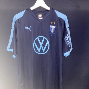 Malmö FF T-shirt strl XL - använd ca 2 ggr. men inga synliga tecken på att den är använd
