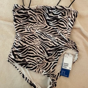 Baddräkt H&M - Helt ny! 