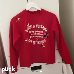 💗Zadig Voltaire sweatshirts!!!💗 - Hej!💗 Jag säljer nu mina sååå härliga och sköna Zadig sweatshirts då jag aldrig använder de länge! Den gråa och den röda är i strlk 14/S och den gröna är i strlk 12/XS, alla är köpta på Zalando eller i Zadig butiken för ca 900 kr styck! 1 för 450 2 för800
