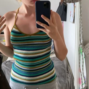 Färgglad topp med ränder - Jättefin och unik topp köpt secondhand, inga defekter💓