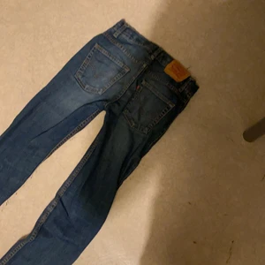 Levis jeans  - Snygga Levis jeans köpta för ca 700 