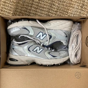 Newbalance 530 - Fina men använda ett antal gånger. Säljer dessa då de inte är min stil längre.