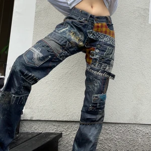 Jeans - Osäker på om jag vill sälja dessa. Så coola och bra skick!! 