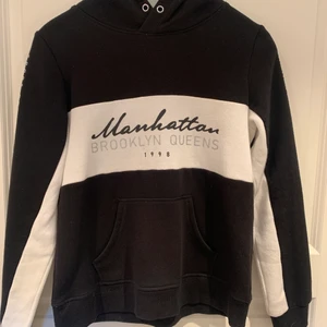 Hoodie  - Hoodie från hm  Använd några gånger 