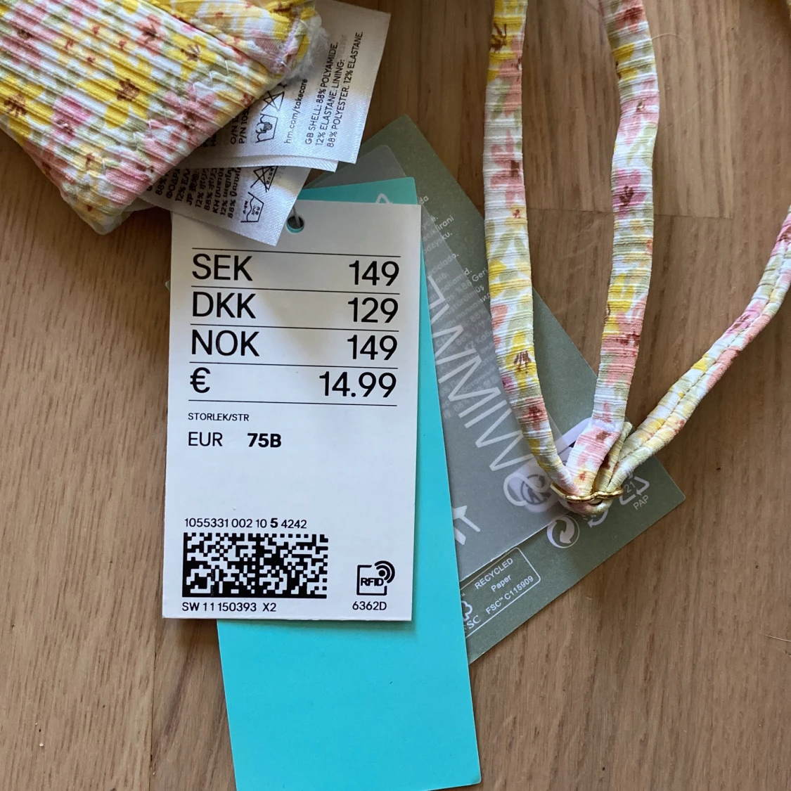 Fin blommig bikini  - 90