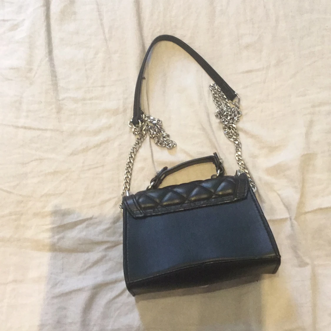 Zara väska med nitar - 90