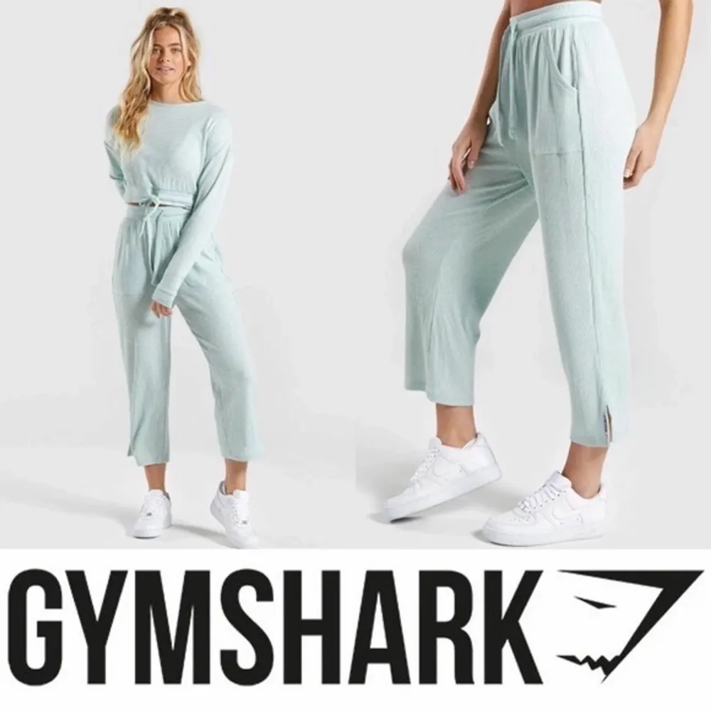 Märke: Gymshark Färg: mintgrön/grön/ljusgrön/turkos Storlek: XS (34/36/38) Modell: dam/kvinna/womens Mitt pris: 150 kr   Kolla in mina andra annonser, säljer bl.a Levis, Champion, Victorias Secret, Tommy Hilfiger, Calvin Klein, Adidas, Nike, Puma, Aimn, G. Jeans & Byxor.