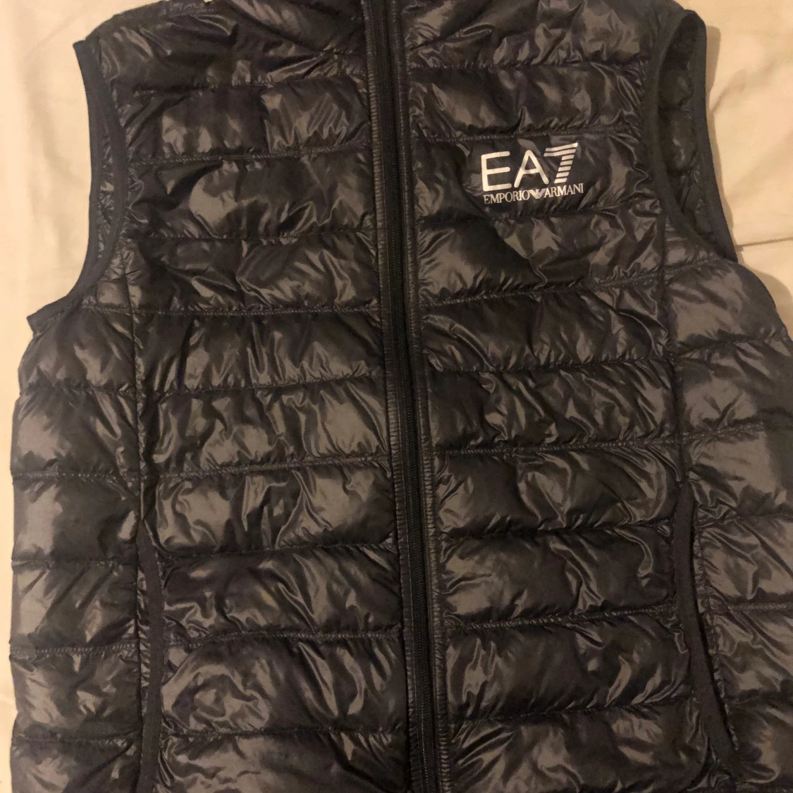 Ea7 väst storlek s (svart)