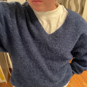 Stickad tröja - Jättemysig ulltröja från Bikbok! Passar både XS och S 😁