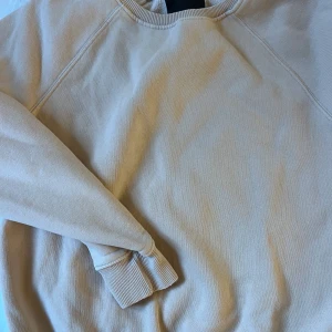 Sweatshirt  - Sweatshirt från lager 157 