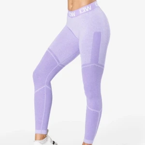 Iciw tights - Säljer mina träningstights ifrån Iciw. Endast användt 2-3 gånger. Säljer då jag inte fått användning för dem. Jätte skönt material och sitter uppe bra, storlek XS. Skriv för fler bilder! :)