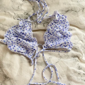 Bikini - Bikini topp storlek M från shein