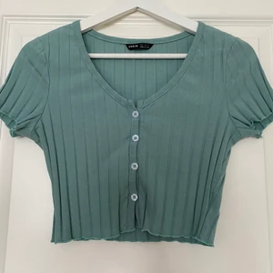 Topp - Säljer en söt topp från shein som aldrig är använd. 