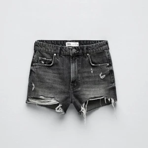 zara shorts  - helt nya med prislappen kvar!