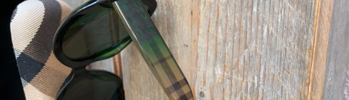 Burberry solglasögon - 90