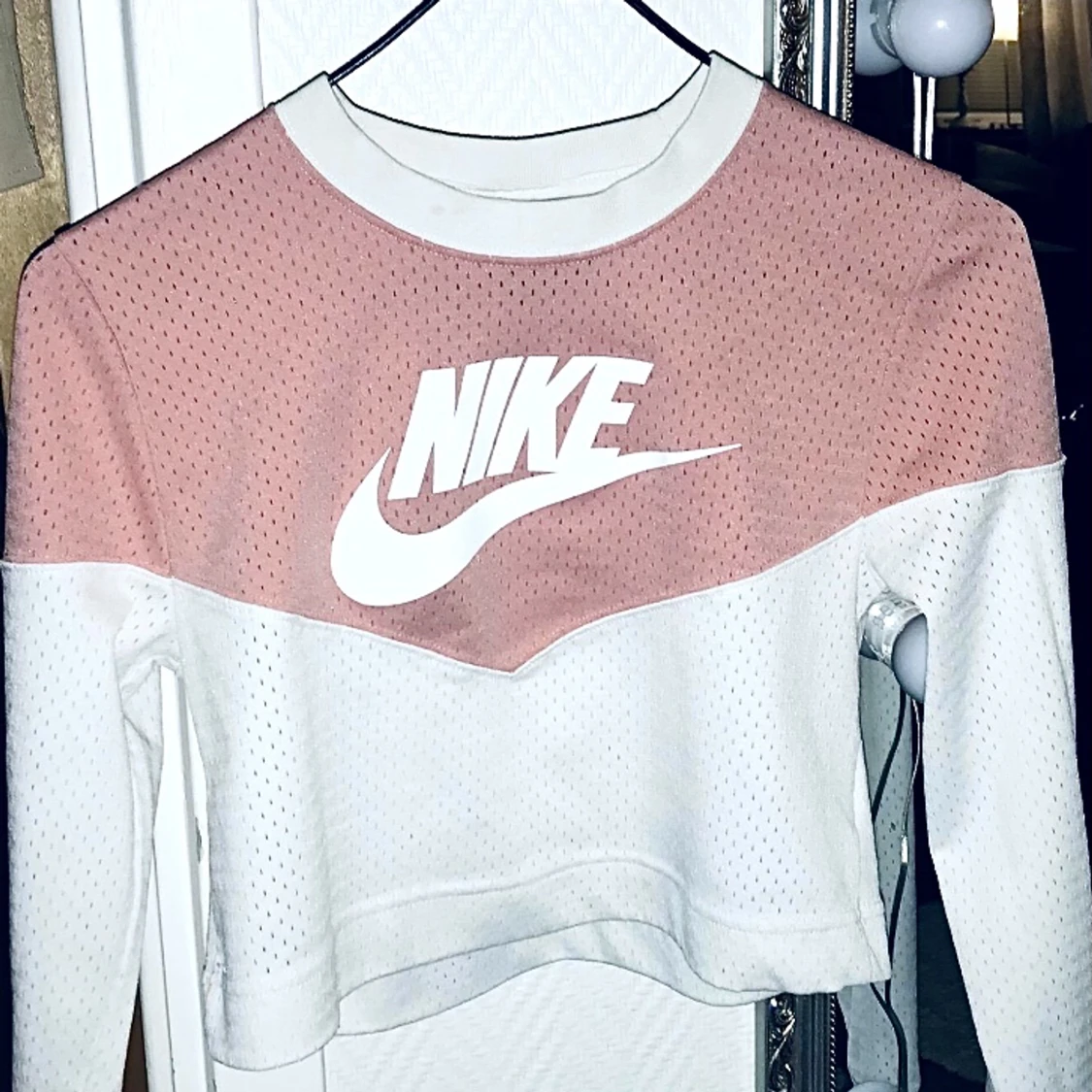 Nike crop top/tröja vit/rosa XS - 90