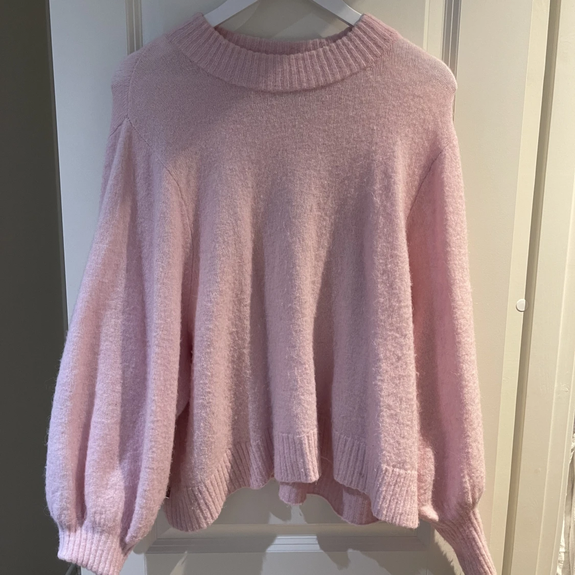 Rosa tröja från weekday 