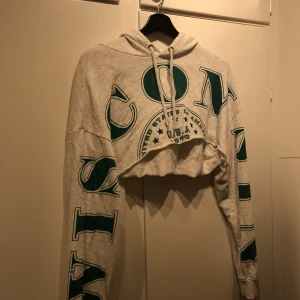 Avklippt hoodie  - Avklippt hoodie från h&m