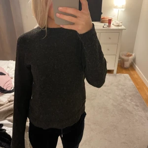 Stickad tröja - Så fin stickad tröja perfekt nu när det är kallt! 