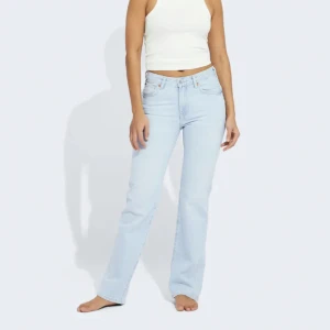 Lågmidjade jeans - Lowwaist/midwaist Jeans från Bikbok i fint skick, skriv för egna bilder/frågor💖Nypris 599kr