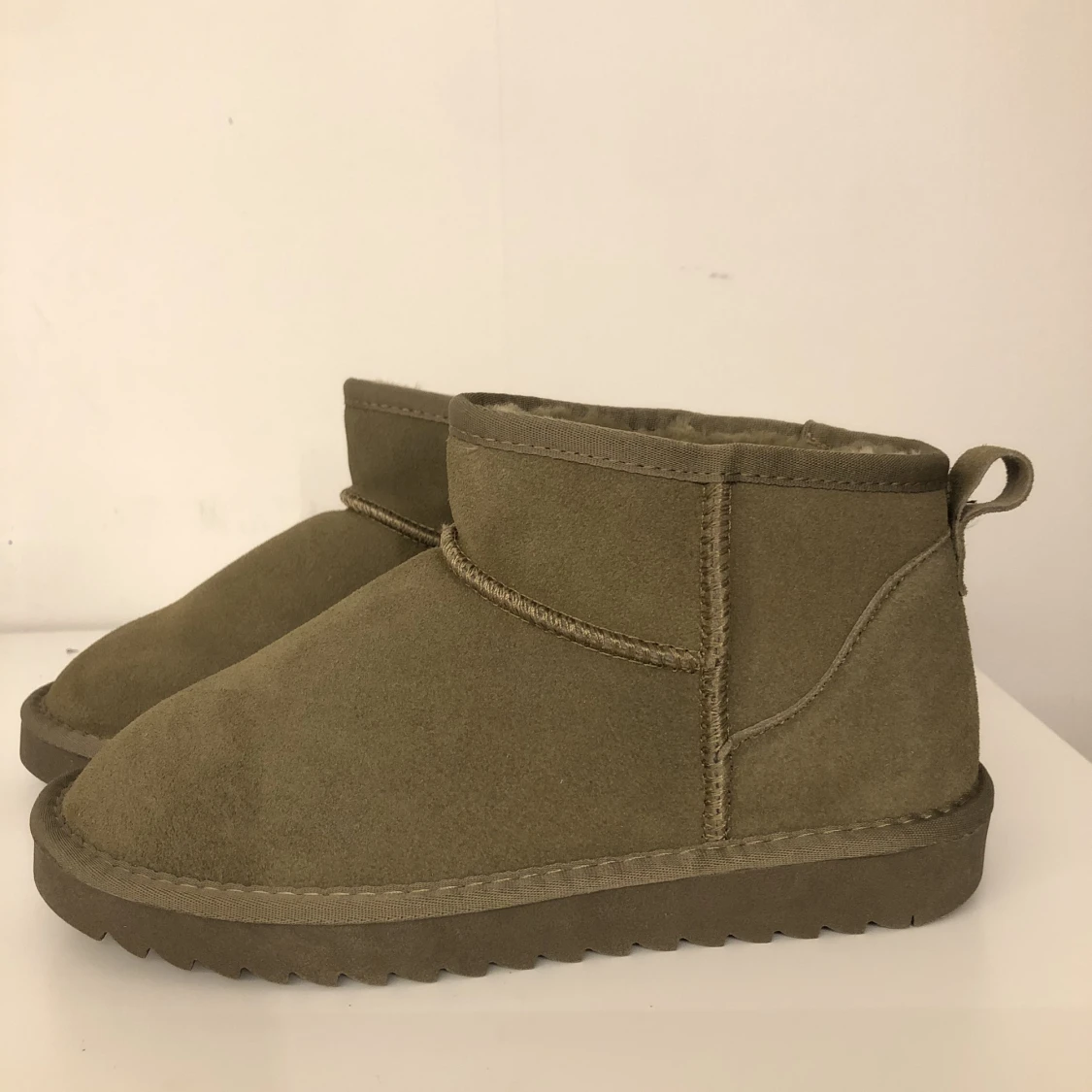 Ugg - 90