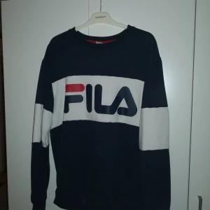 Tröja från fila - Tröja från fila som är nästan ny, har nog använts 2 gånger 