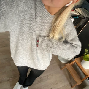 Helt ny stickad hm tröja 💞💞 - Helt ny stickad tröja från hm 💗💗