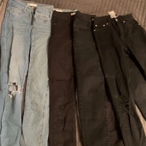 Skinny jeans - Säljer alla dessa skinny jeans från Gina, levis och lager 157. Fina jeans men jag själv känner mig inte bekväm i dom 100kr/st eller alla för 500 men då ingår frakt