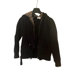 Burberry hoodie  - Burberry hoodie   Cond 9-10  