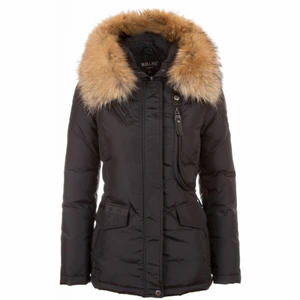 Hollies livigno  - Hej! Säljer min hollies jacka som bara är använd en vinter i nyskick storlek xs i färgen svart , äkta päls 