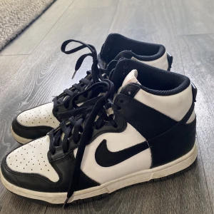 Nike skor - Jättefina nikeskor i bra skick💓