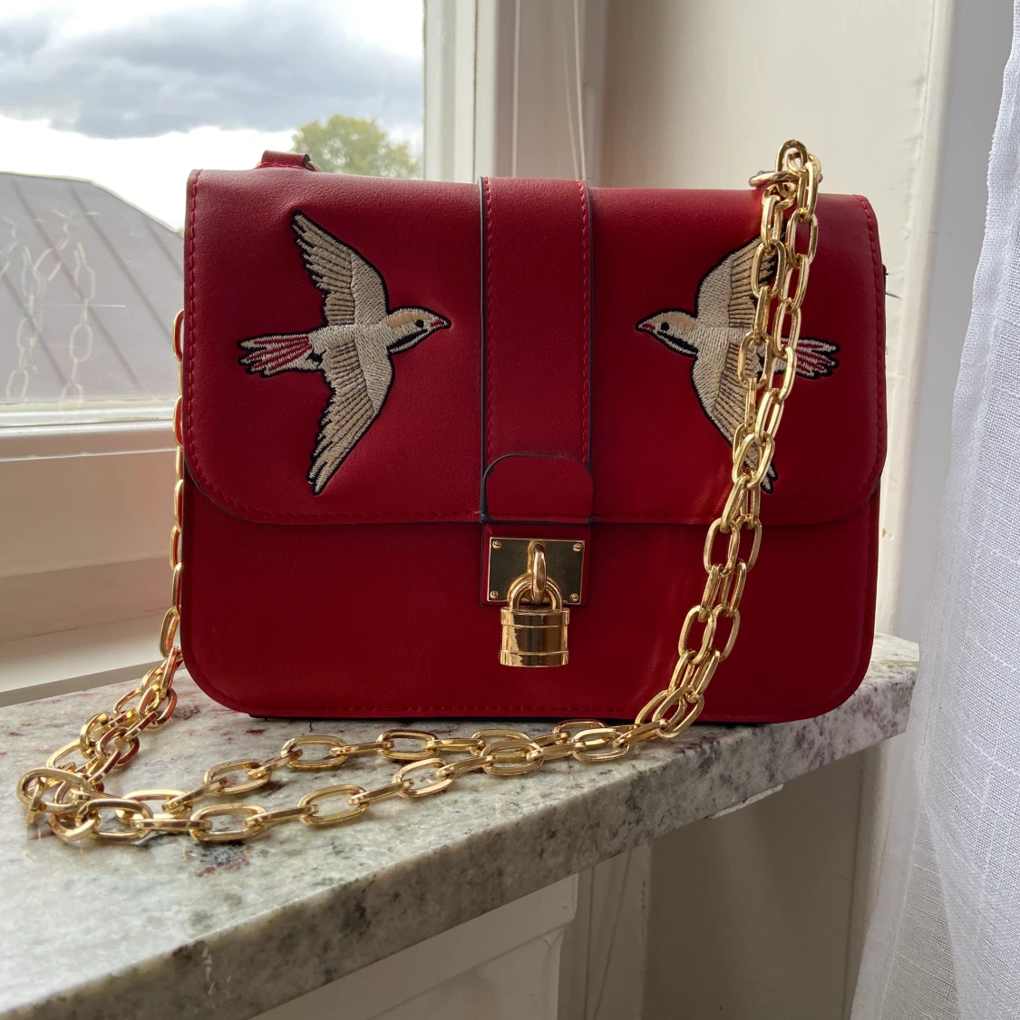 Superfin röd väska