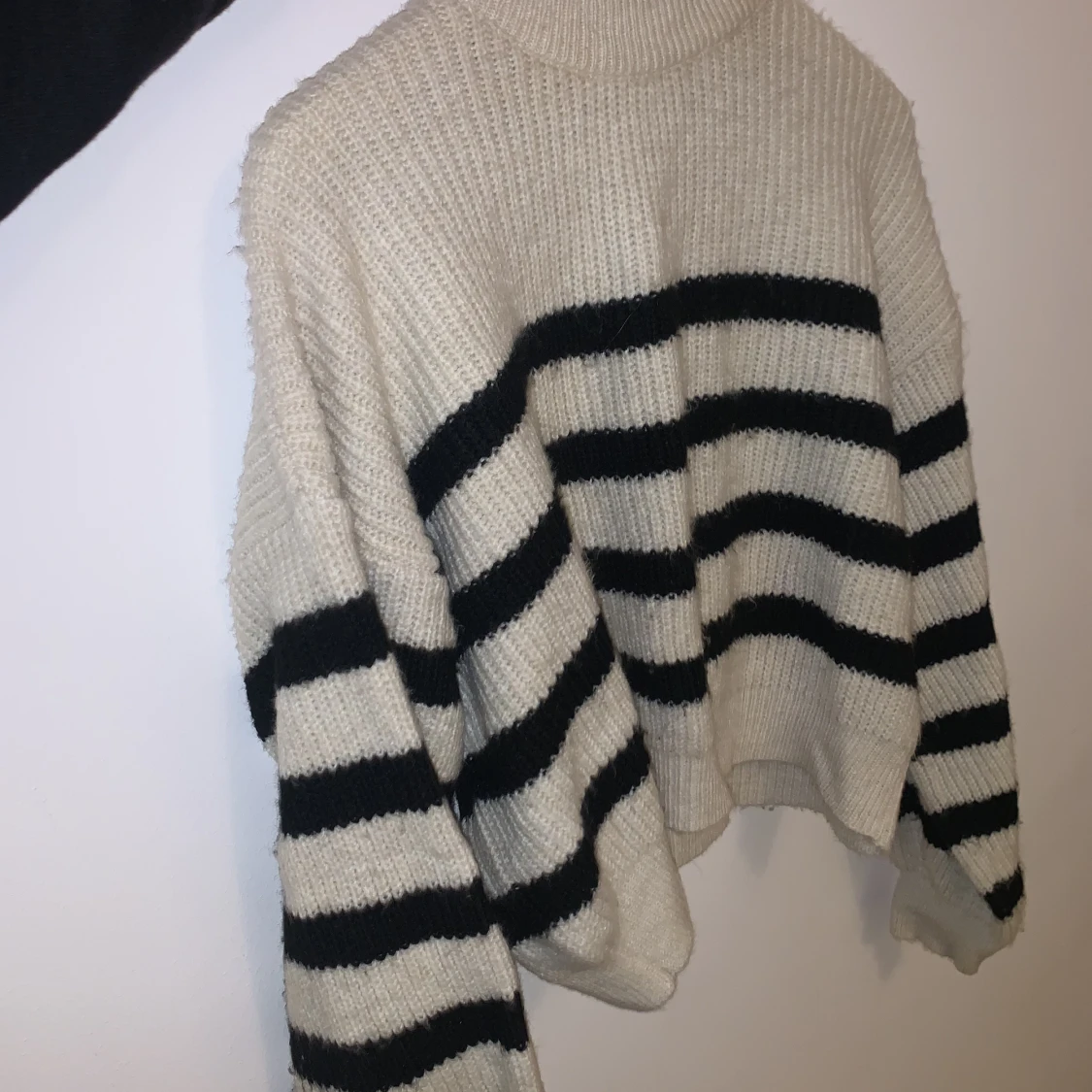 Randig stickad tröja - 90