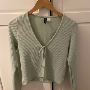 Knyt tröja  - från Hm, storlek s