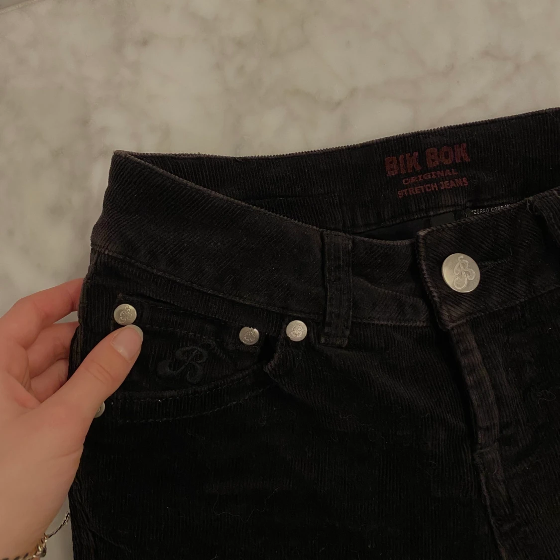 Lågmidjade Byxor  - 91