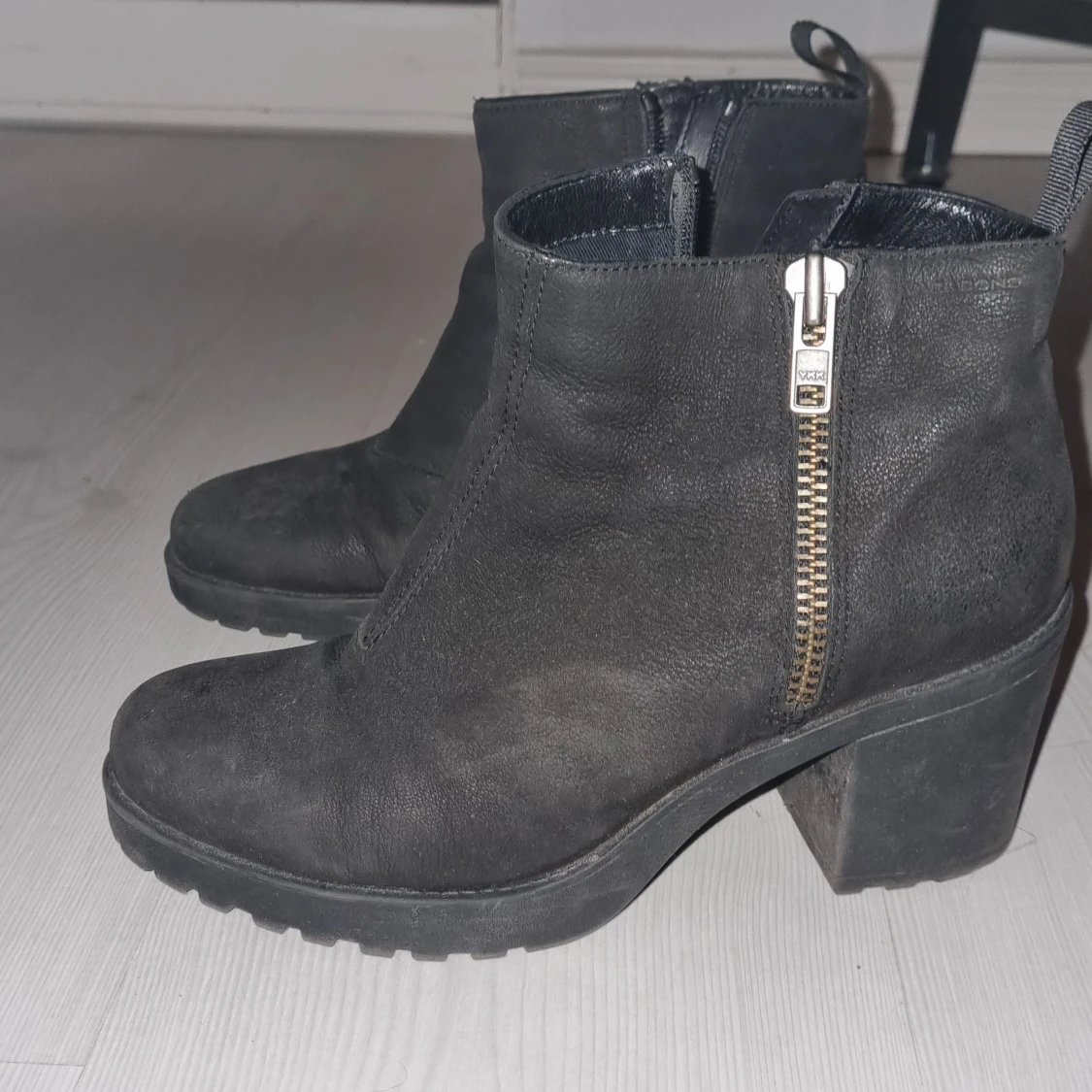 Vagabond stövletter i mocka - 90