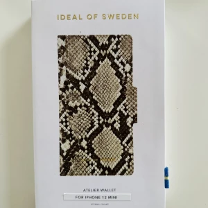 Ideal of Sweden plånboksfodral iPhone 12mini - Helt ny och oanvänd! Plats för kort på baksidan. ✨  