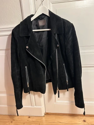 Mockajacka från Jofama - Äkta mockajacka i väldigt fint skick.