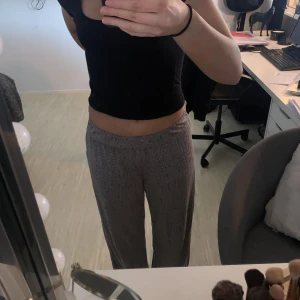 Grå mjukisbyxor  - Fint skick!