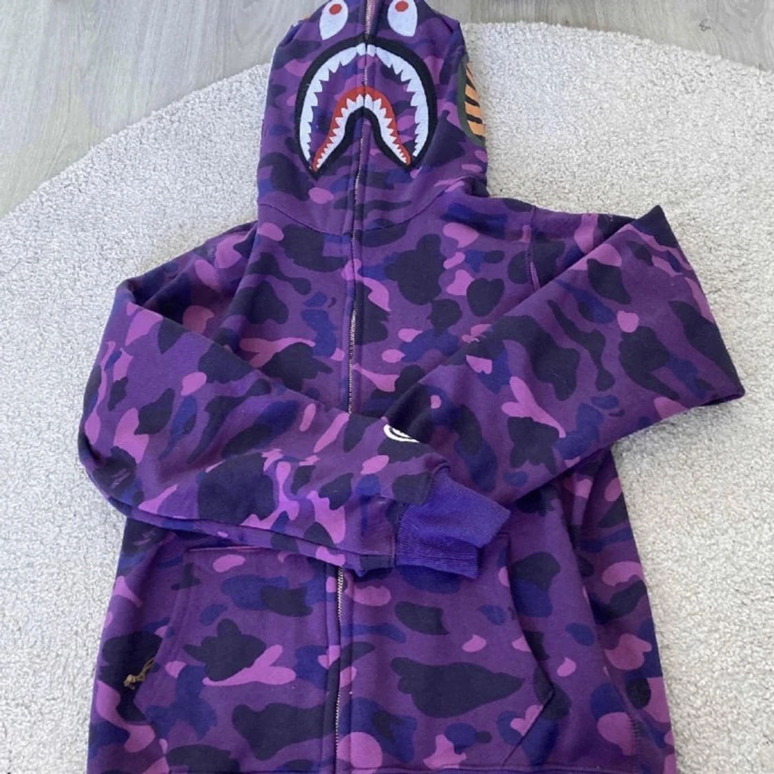 BAPE