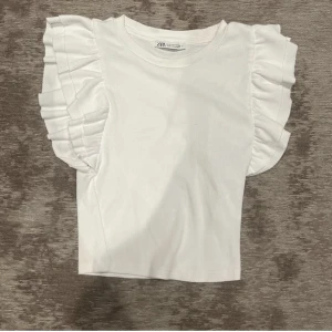 Zara - Fin slut såld tröja från zara 