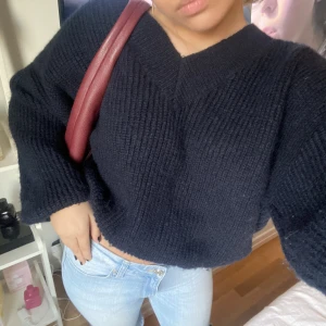 Stickad tröja Zara  - Stickad tröja från Zara i storlek s. 120kr plus frakt på 62