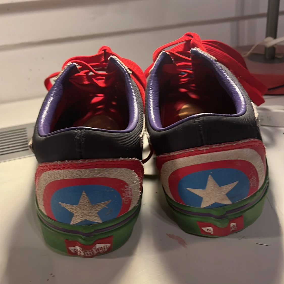 Vans kaptain america marvel skor - 1