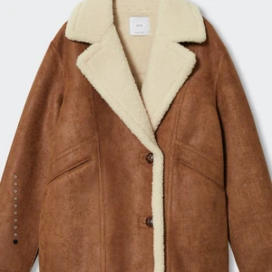 SÖKER! - Söker denna jackan från Mango. Storlek M-XL