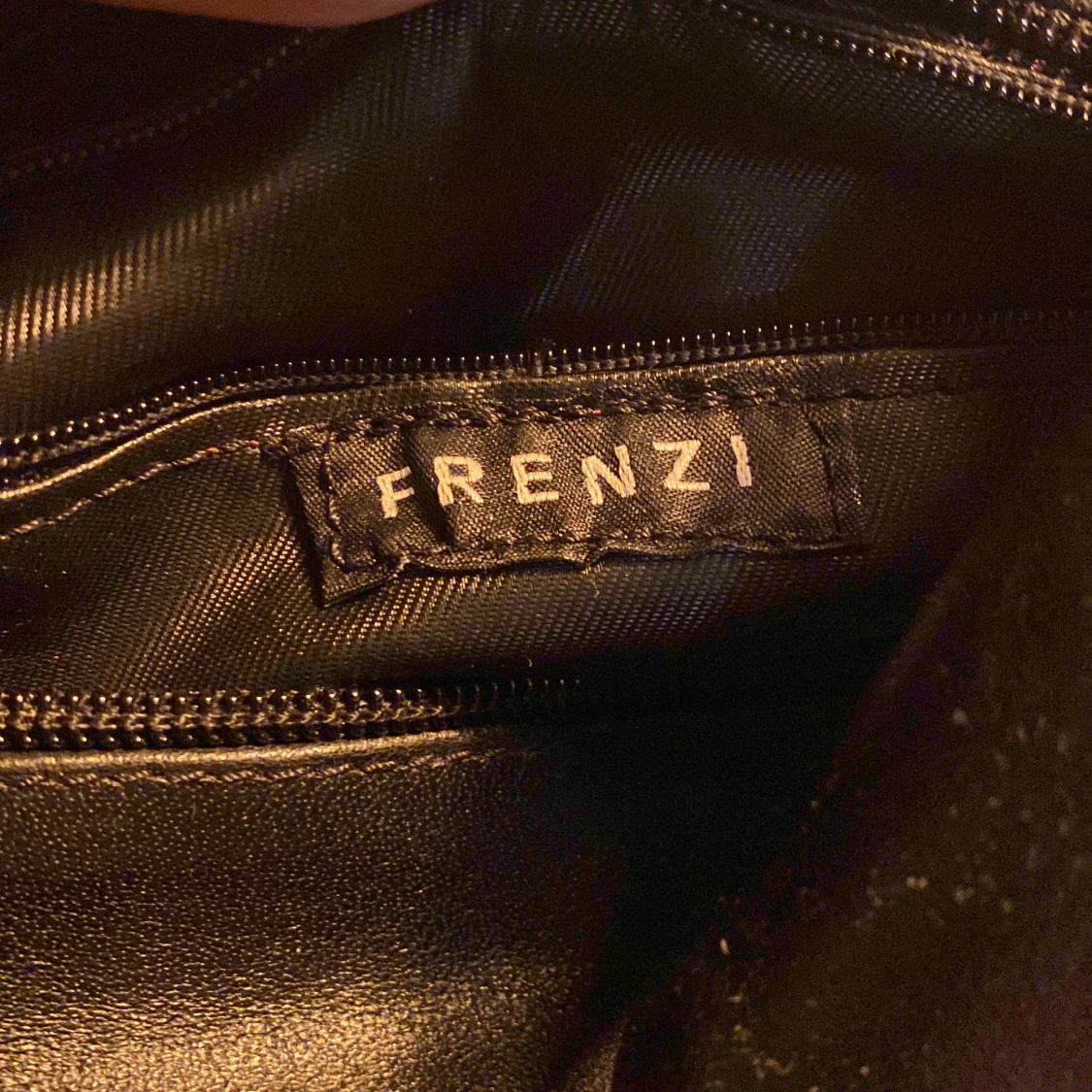 Äkta läder väska - 90