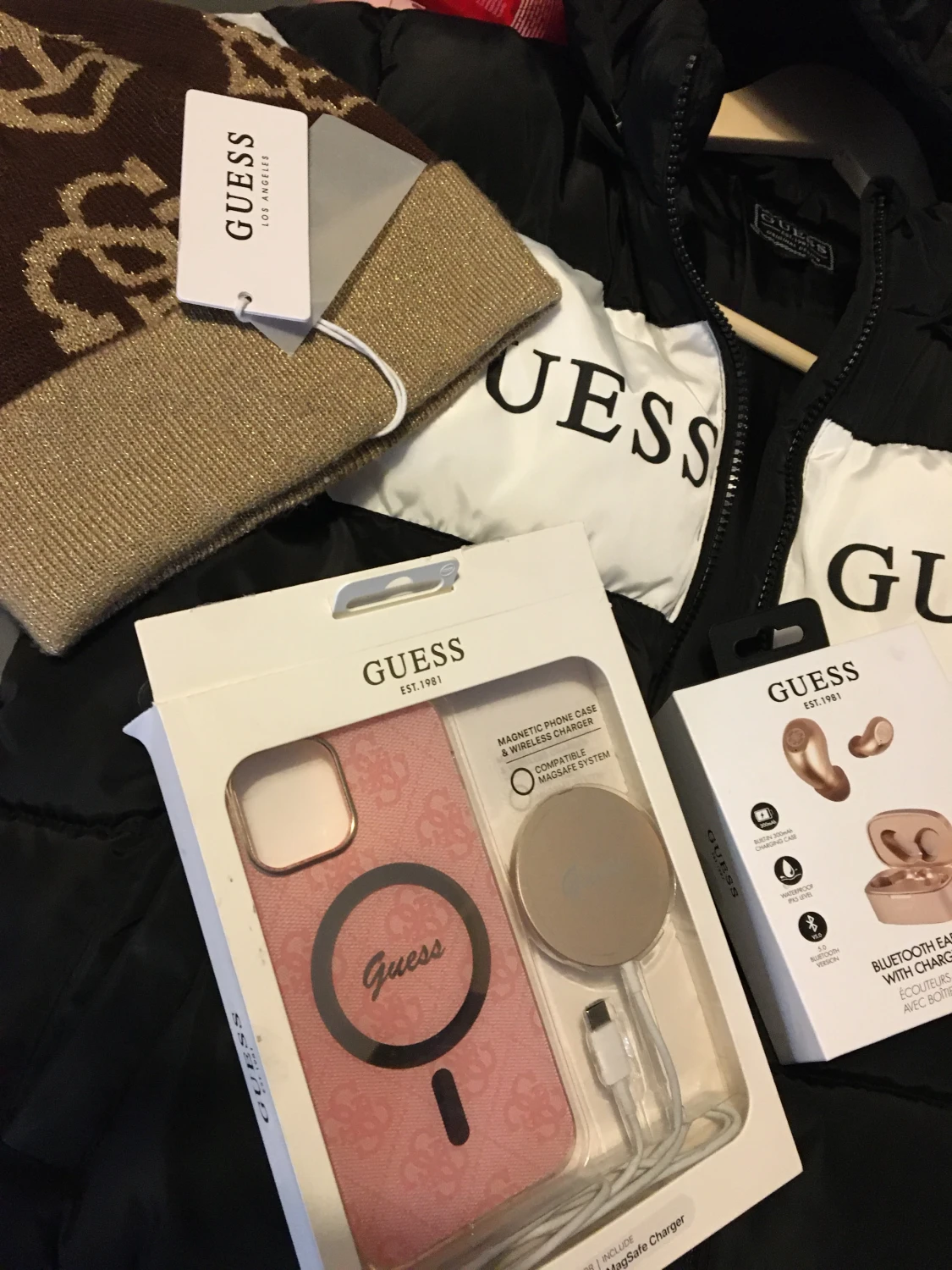 Guess  - 90