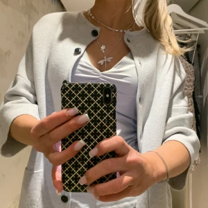 Trekvartsärmad kofta - Kofta med trekvartsärm💘 köpt på plick 